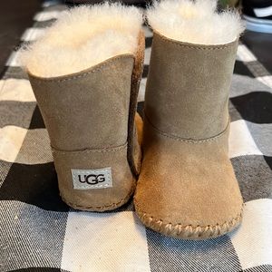 Baby Ugg Boots size 2/3